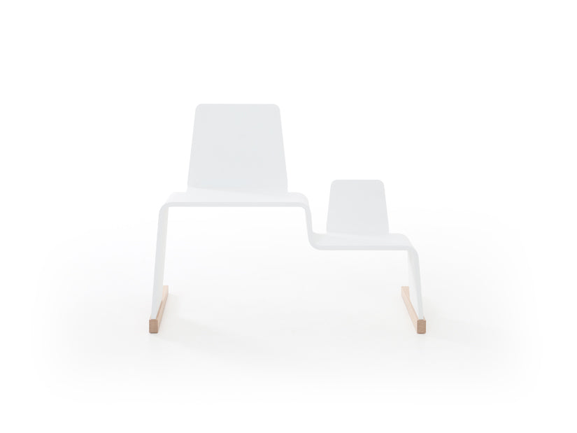 FAMiLY FURNiTURE 